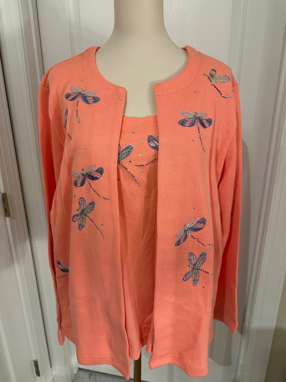 Vintage Quaker Factory Coral Dragonfly Embellished Women's Sweater Sz XL